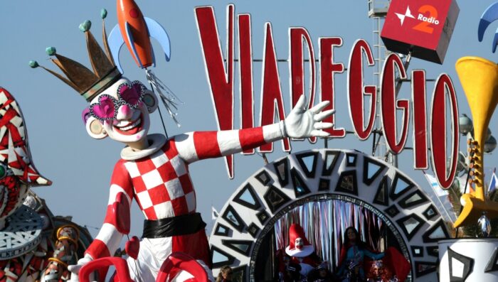 Carnevale di Viareggio, Forte dei Marmi, Camaiore e Lucca